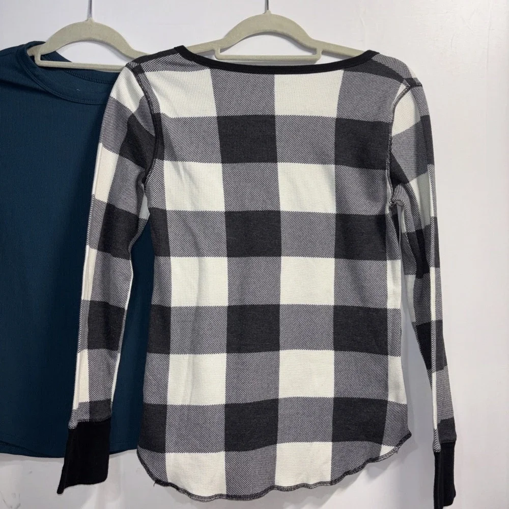 Lot Of 2 Women's M Waffle Knit Long Sleeve Tops Old Navy No Boundaries - Picture 4 of 7